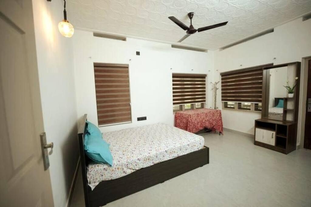 Thekkaniyil * Kottayam